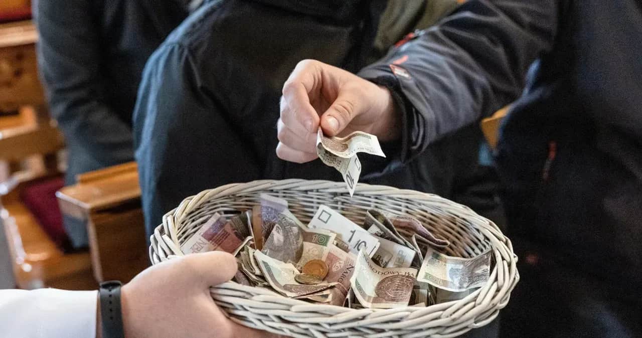 Ile zarabia organista w kościele? Sprawdź różnice w wynagrodzeniach