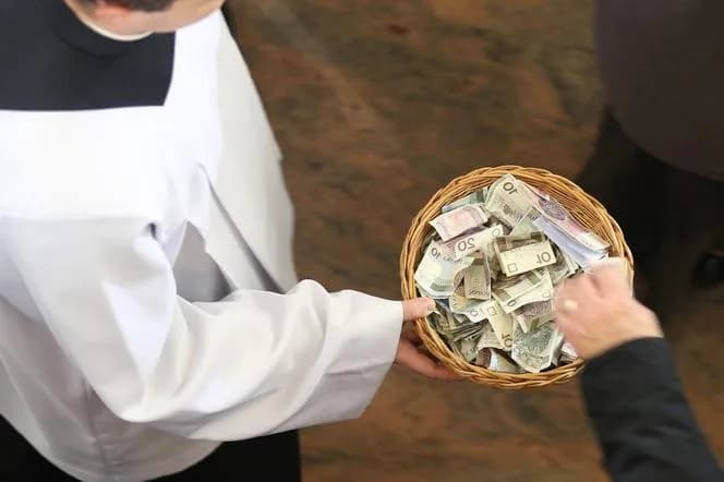 Ile zarabia organista za msze? Sprawdź stawki i czynniki wpływające na wynagrodzenie