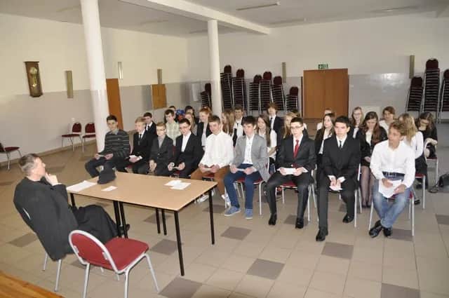 Jak wygląda egzamin do bierzmowania? Co musisz wiedzieć, aby zdać?