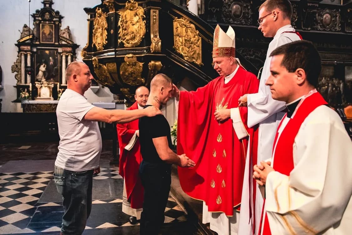 Jak zrobić bierzmowanie dla dorosłych - uniknij najczęstszych błędów