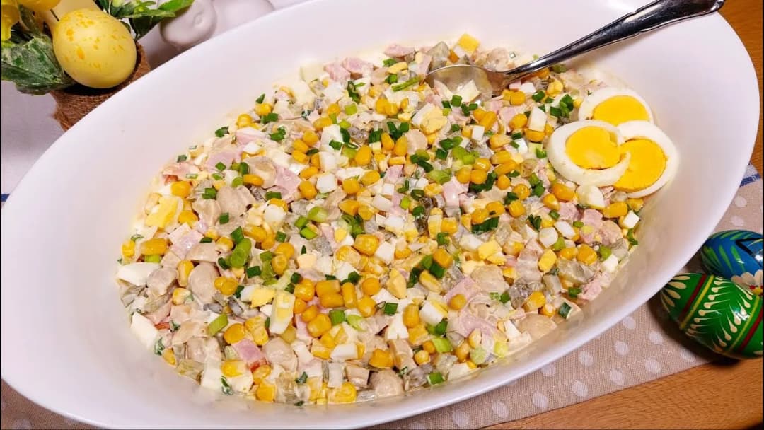 Jaką sałatkę na Wielkanoc? 5 wyjątkowych przepisów, które zachwycą
