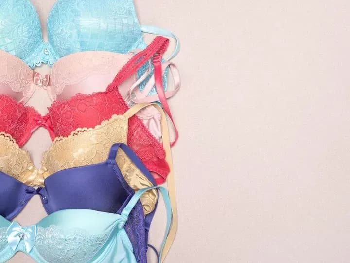 Czy chodzenie bez stanika to grzech? Poznaj prawdę o tym wyborze