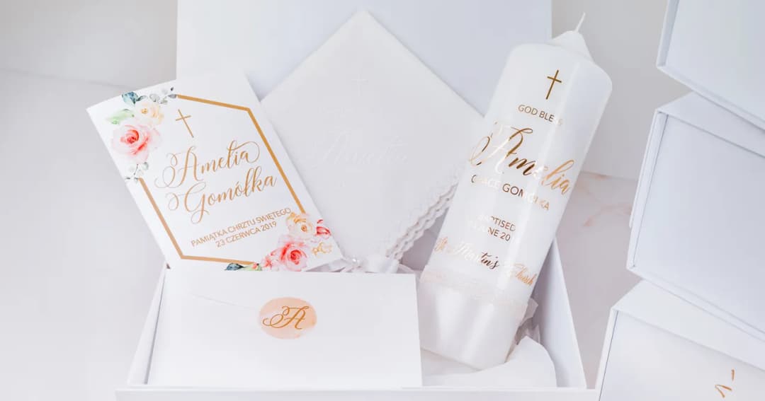 Jak wygląda chrzest w kościele? Poznaj znaczenie i rytuały tej ceremonii