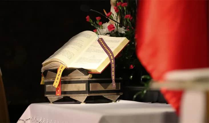 Kiedy msza święta jest nieważna? Odkryj kluczowe przyczyny tej sytuacji