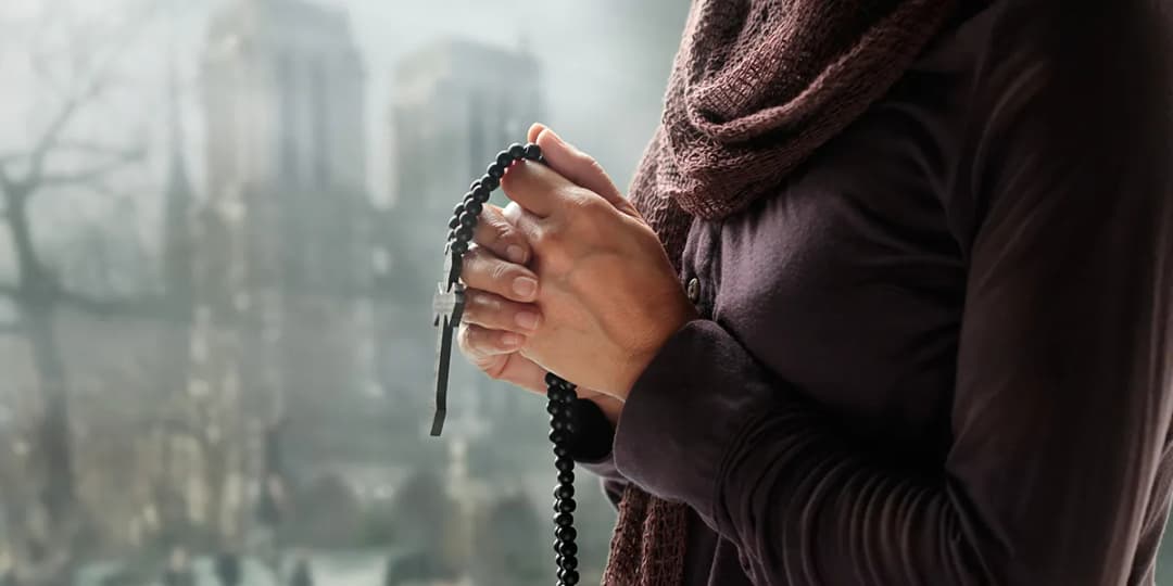 Jakie są rodzaje modlitwy? Odkryj ich znaczenie i różnorodność