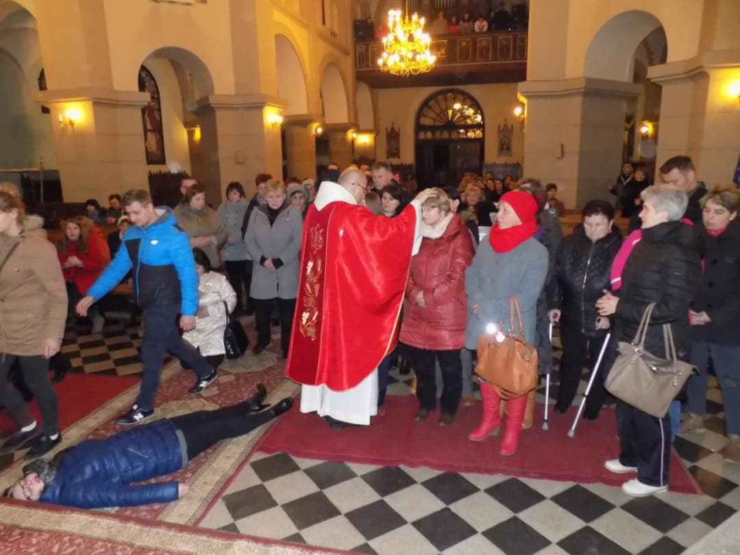 Gdzie odbywają się msze egzorcystyczne? Sprawdź lokalizacje i harmonogram