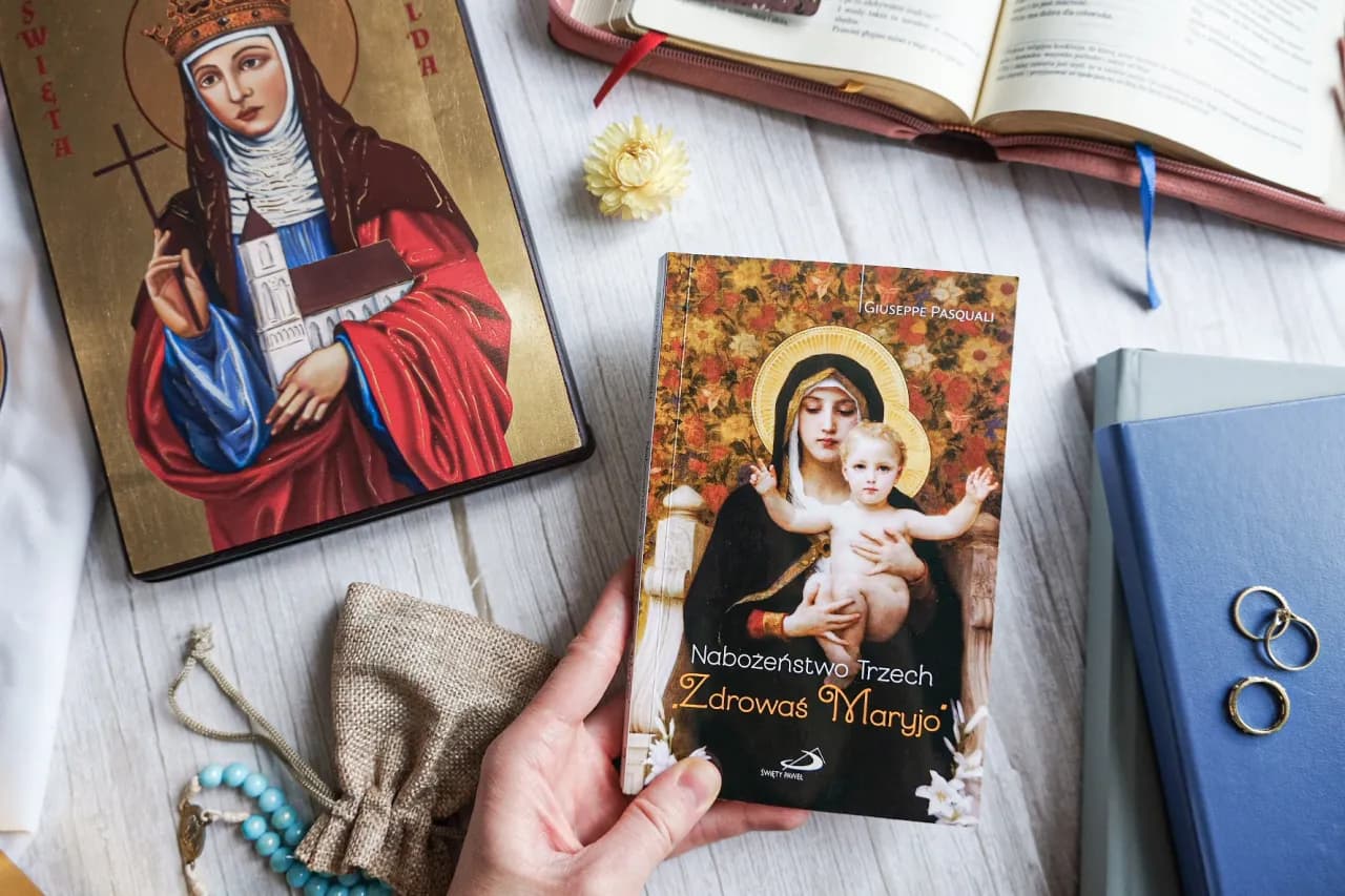 Jak odmawiać nowennę trzech zdrowaś maryjo, by uzyskać spokój ducha