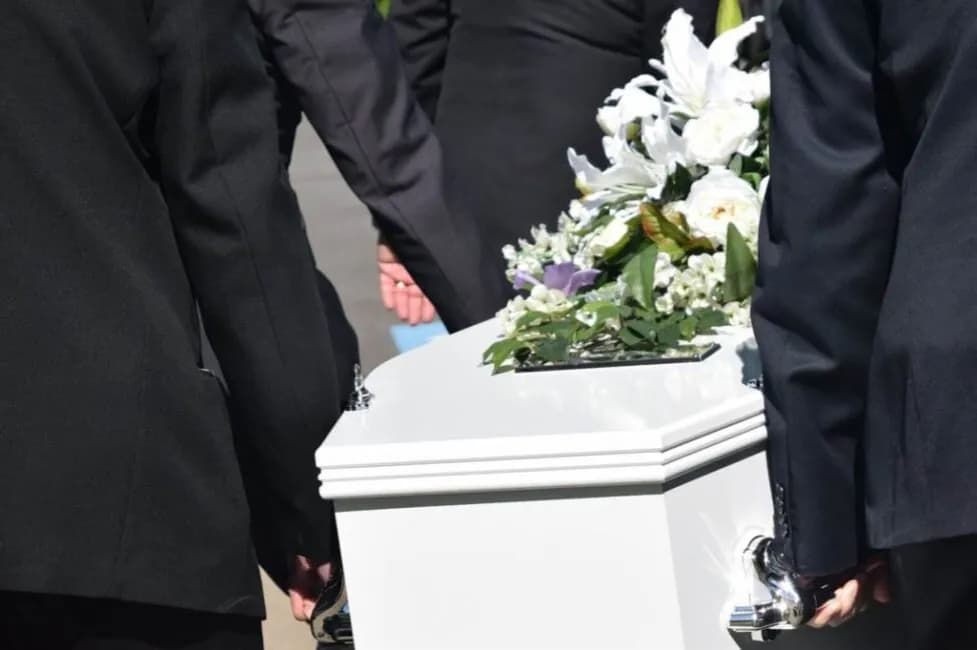 Ile kosztuje msza za zmarłego w Warszawie? Sprawdź ceny i oszczędź czas